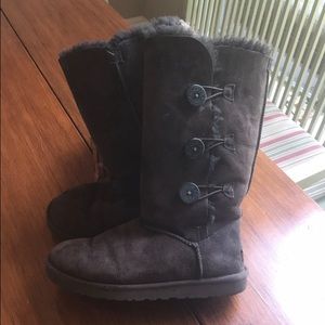 Brown 3 Button Ugg Boots